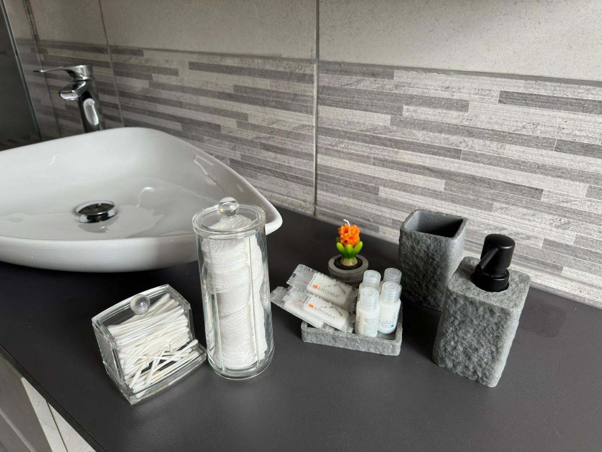 Apartament Casa Di Afi, Perfect For 4 - Kitchen - Parking - Netflix Arona Zewnętrze zdjęcie